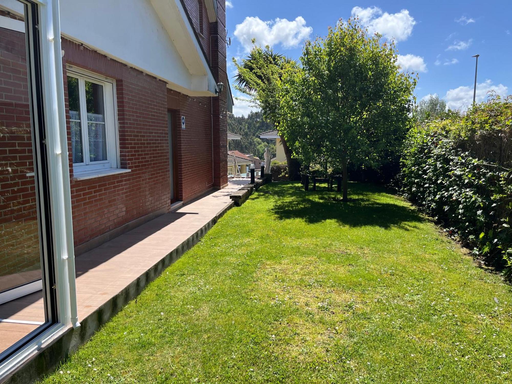 Habitaciones En Chalet Con Jardin Boo De Pielagos Exterior photo
